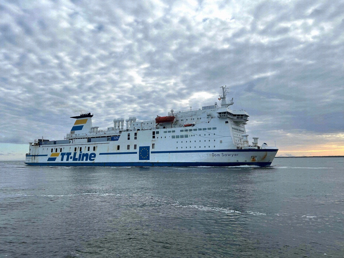 TT-Line-Fähre Tom Sawyer auf der Ostsee vor Rostock